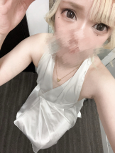 エマニエル秋葉原 - るあの女の子ブログ画像