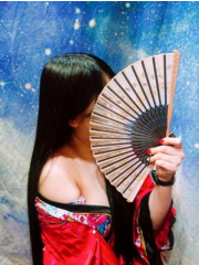 ゆりな