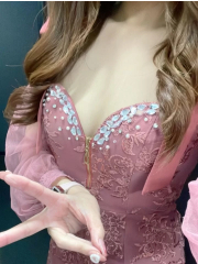 ニナ